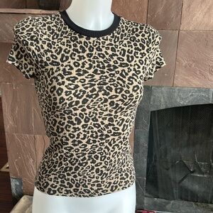 Juniors short sleeve t shirt xs 1